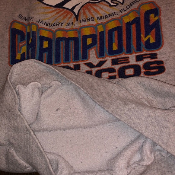 Vintage Denver Broncos sweater Logo 7 NFL - Picture 3 of 3